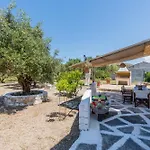 West Point House בית נופש *
