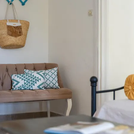 West Point House * Agia Thekli